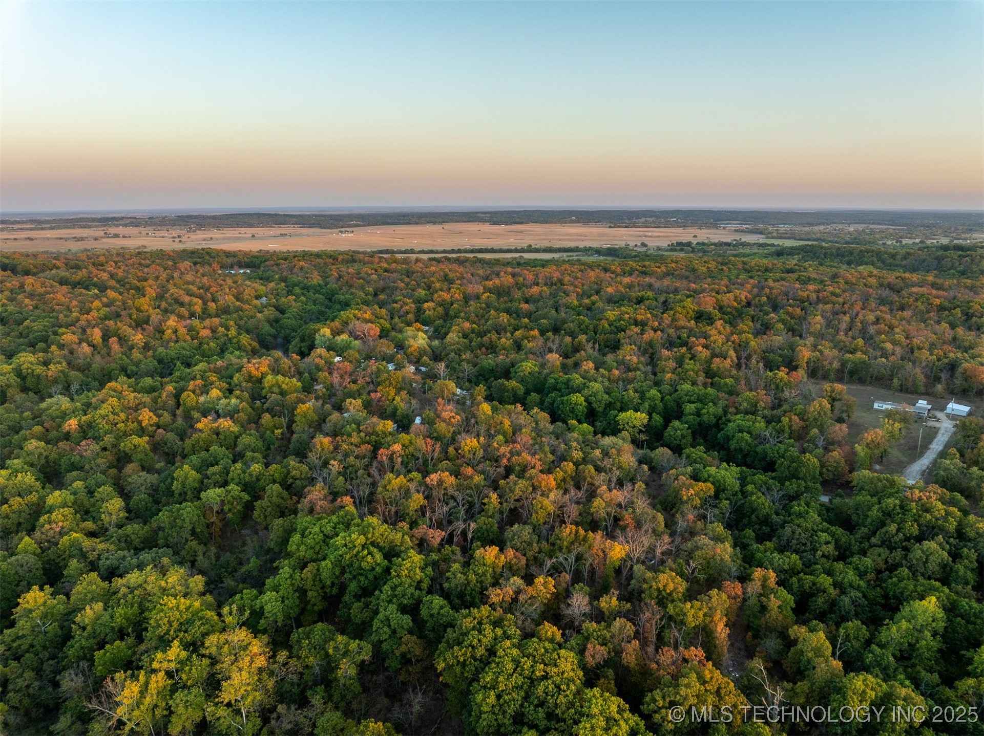 26353 E 300 Road Property Photo 28