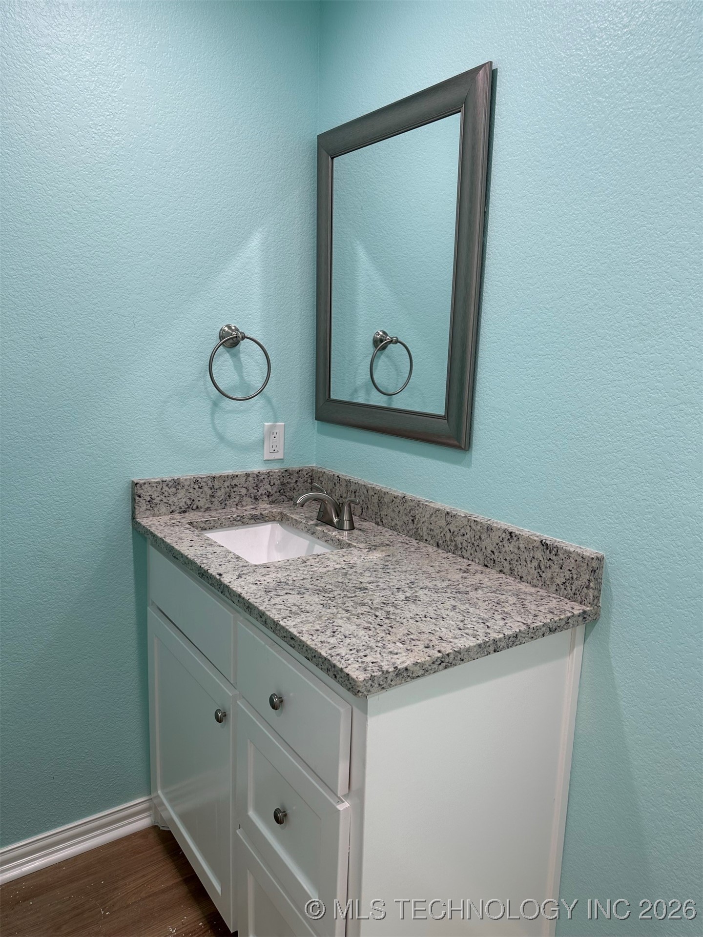 805 S 2nd Avenue Property Photo 15