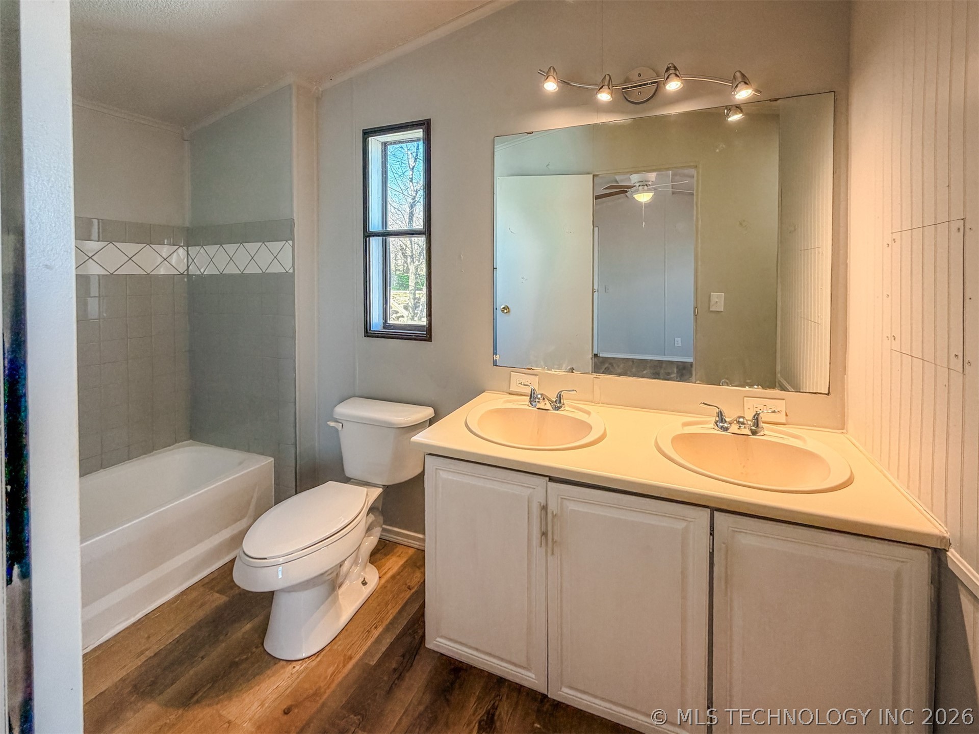 18029 W Sugar Hollow Road Property Photo 27