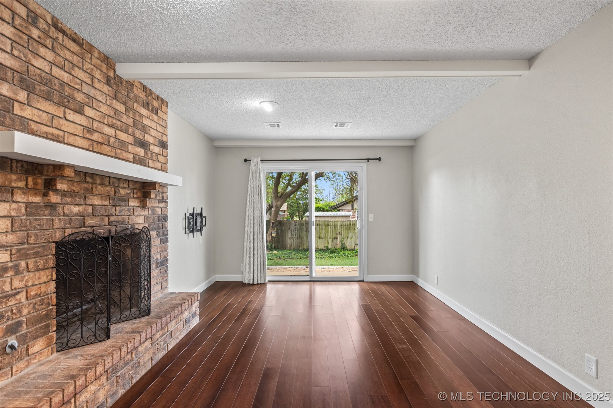 4607 Rolling Hills Drive Property Photo 10