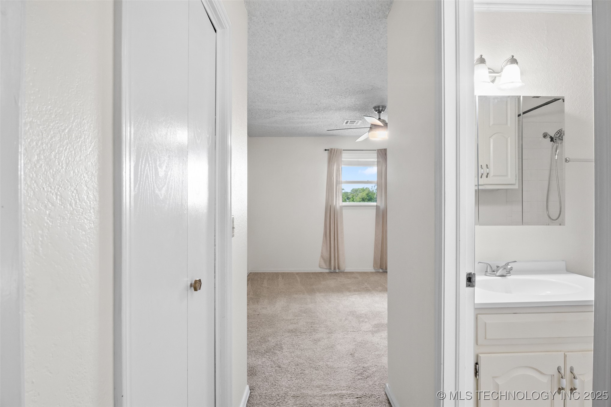 4607 Rolling Hills Drive Property Photo 18