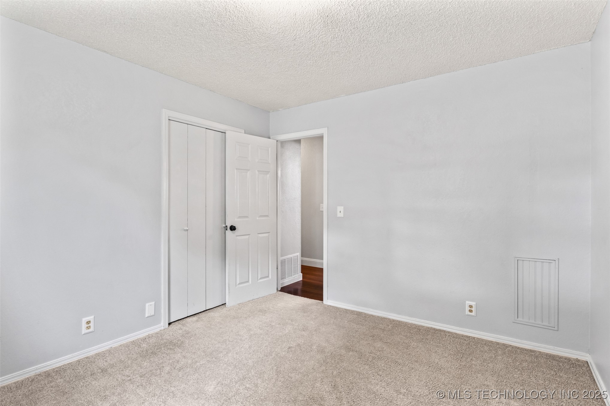 4607 Rolling Hills Drive Property Photo 26