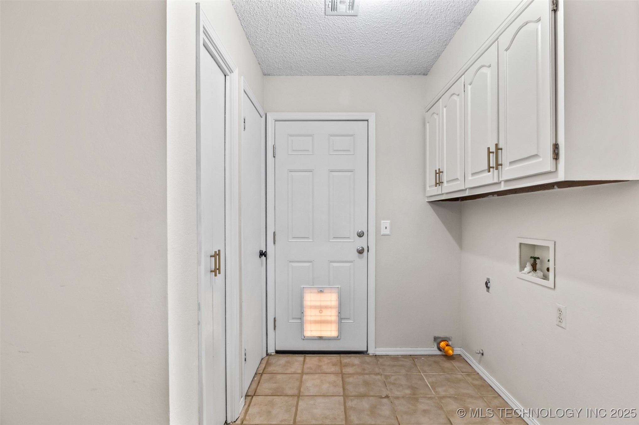 4607 Rolling Hills Drive Property Photo 34