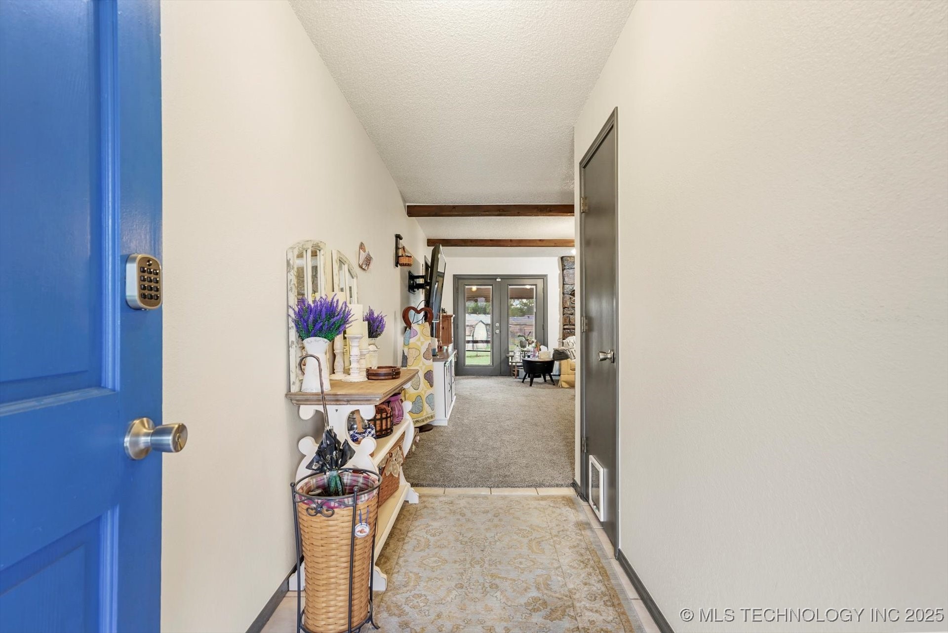 409 W Trinidad Drive Property Photo 4