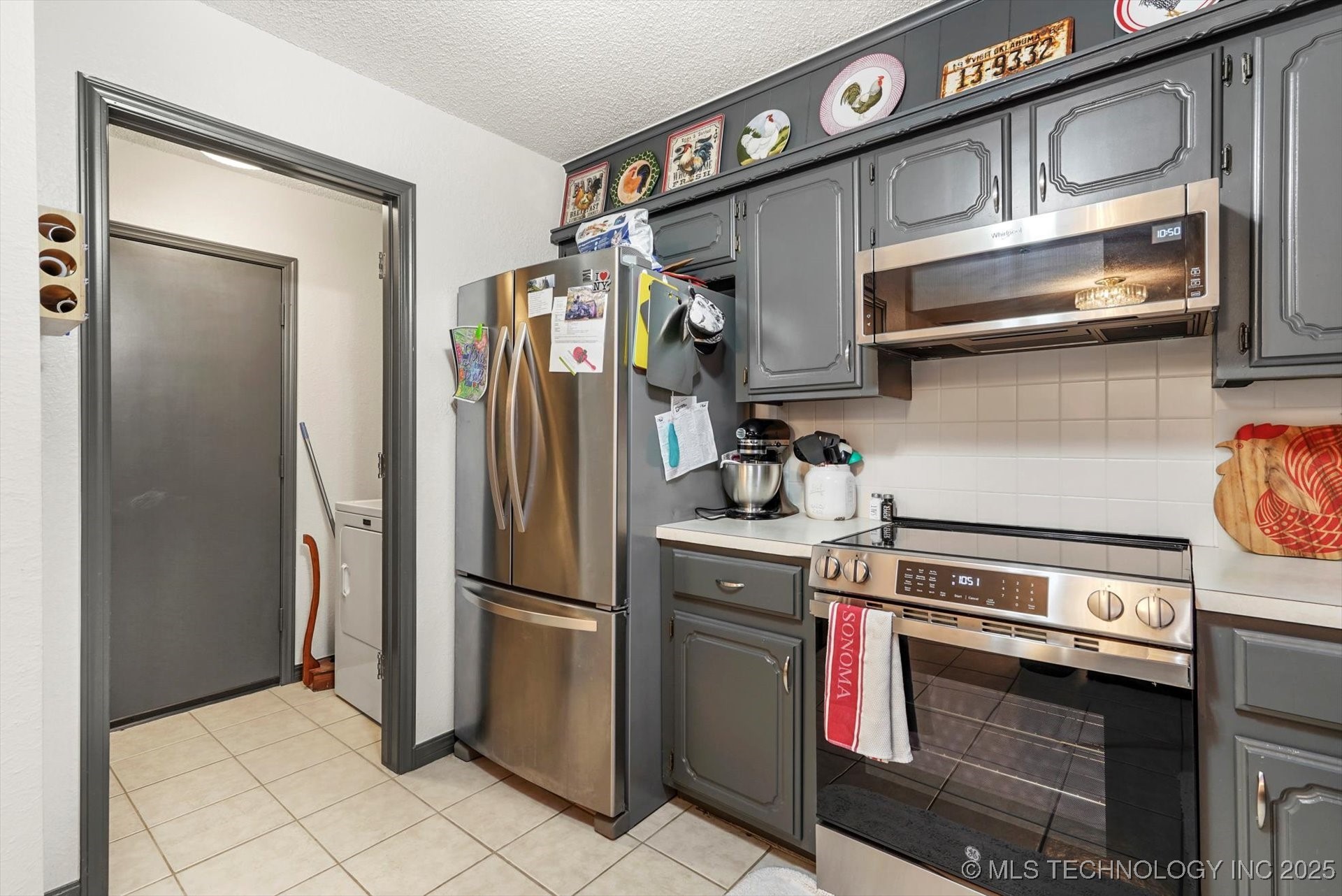 409 W Trinidad Drive Property Photo 13