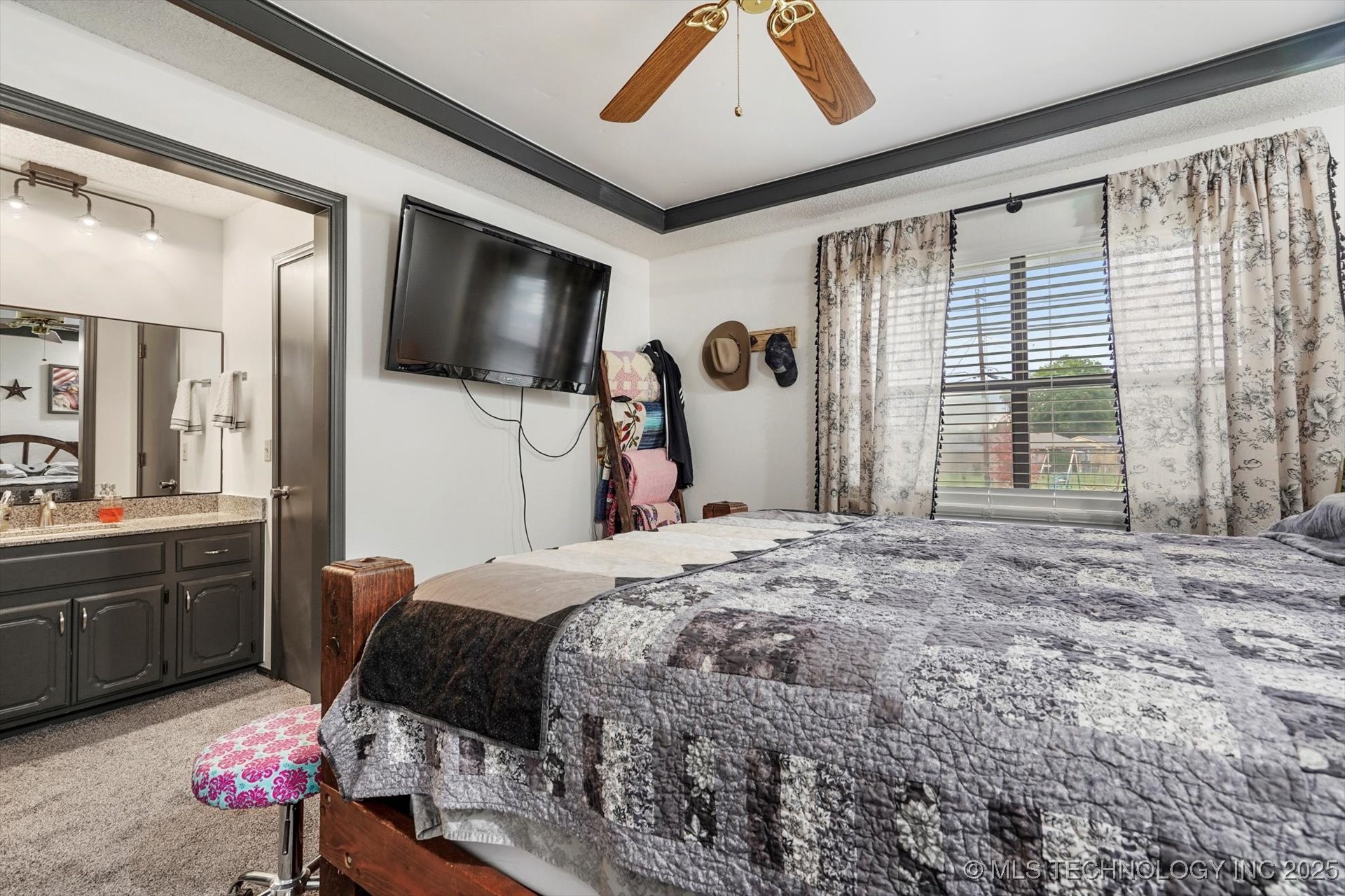 409 W Trinidad Drive Property Photo 16