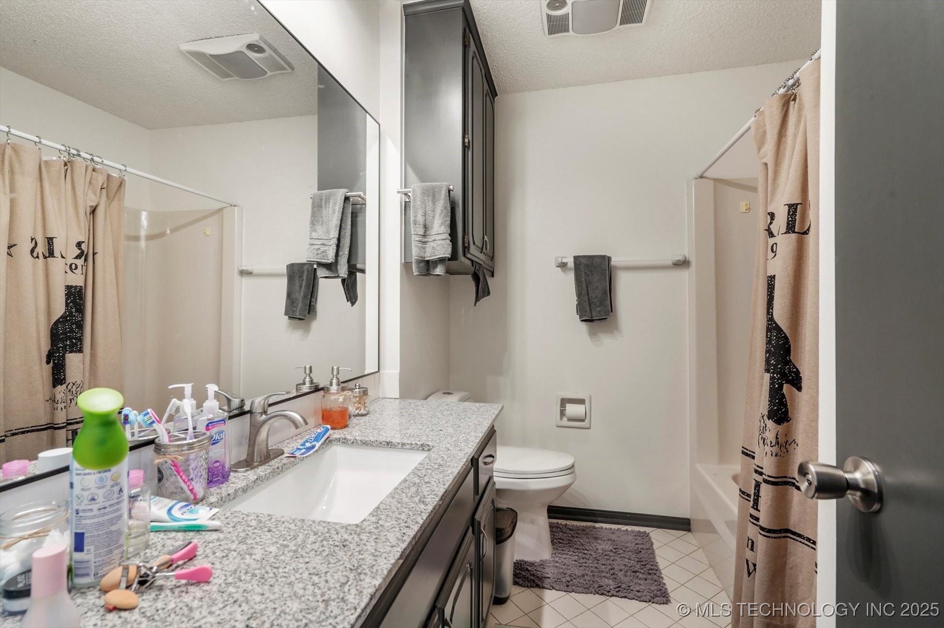 409 W Trinidad Drive Property Photo 21