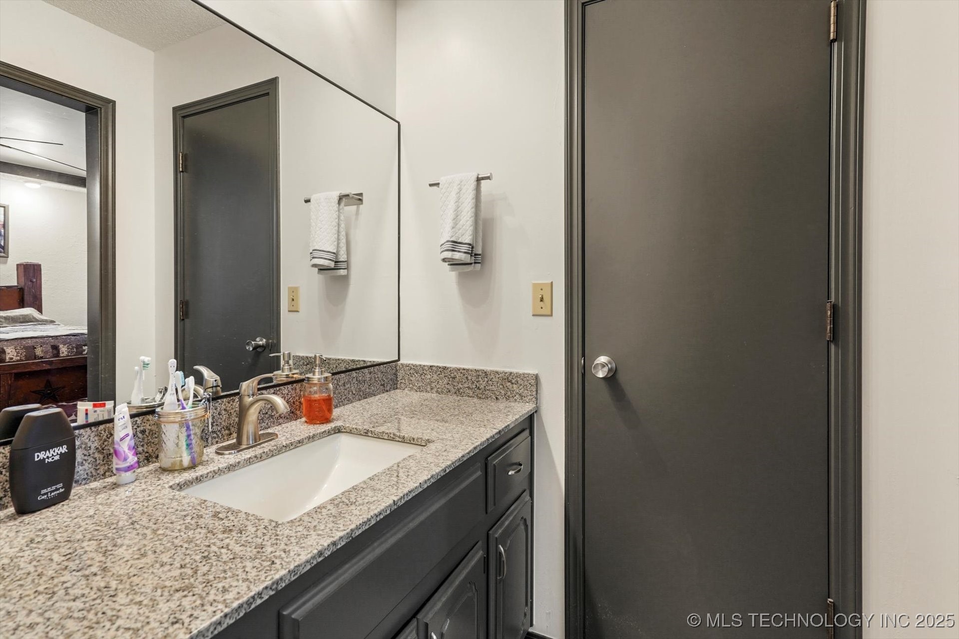 409 W Trinidad Drive Property Photo 22