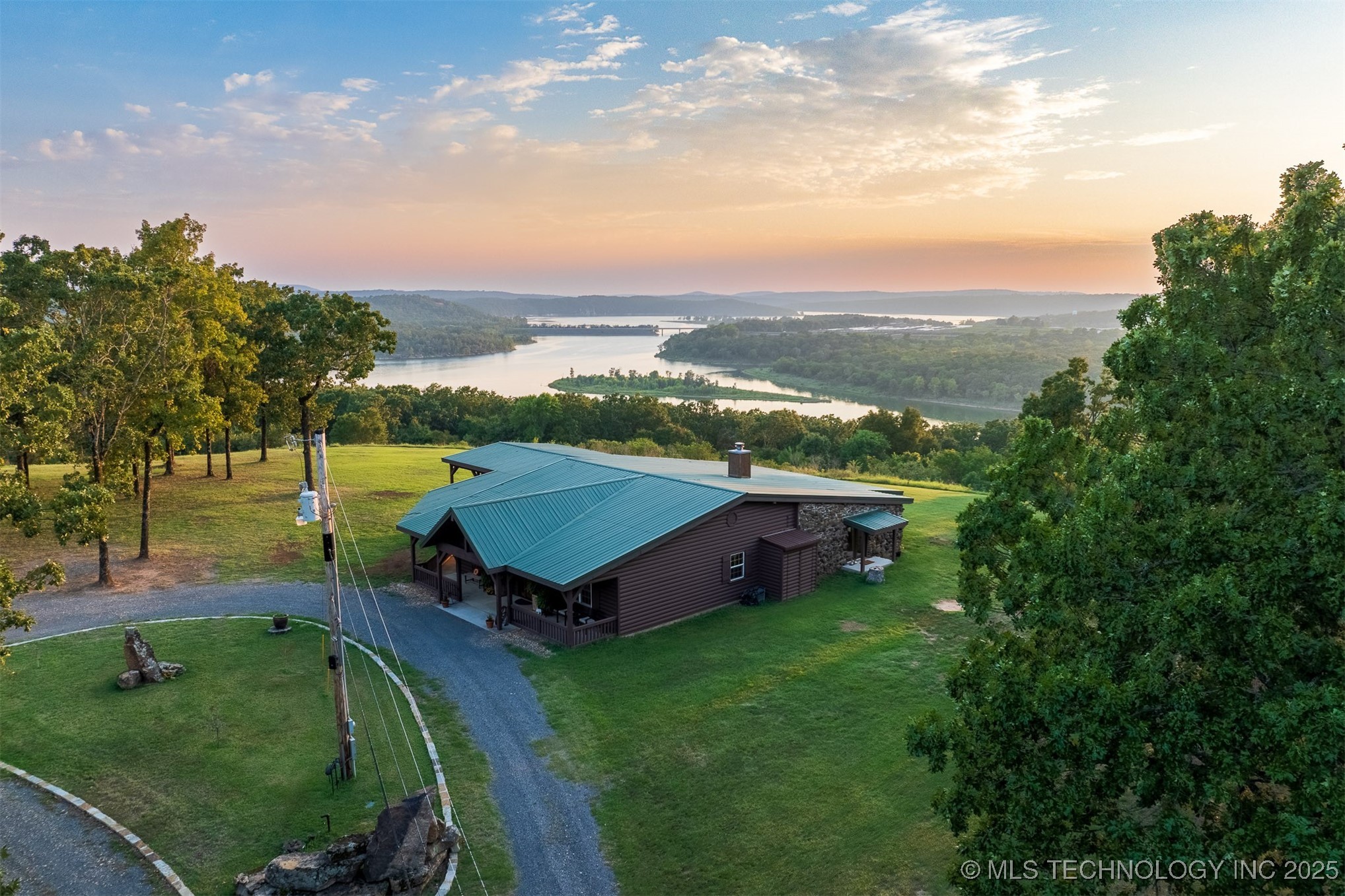 27245 S 565 Road Property Photo 1