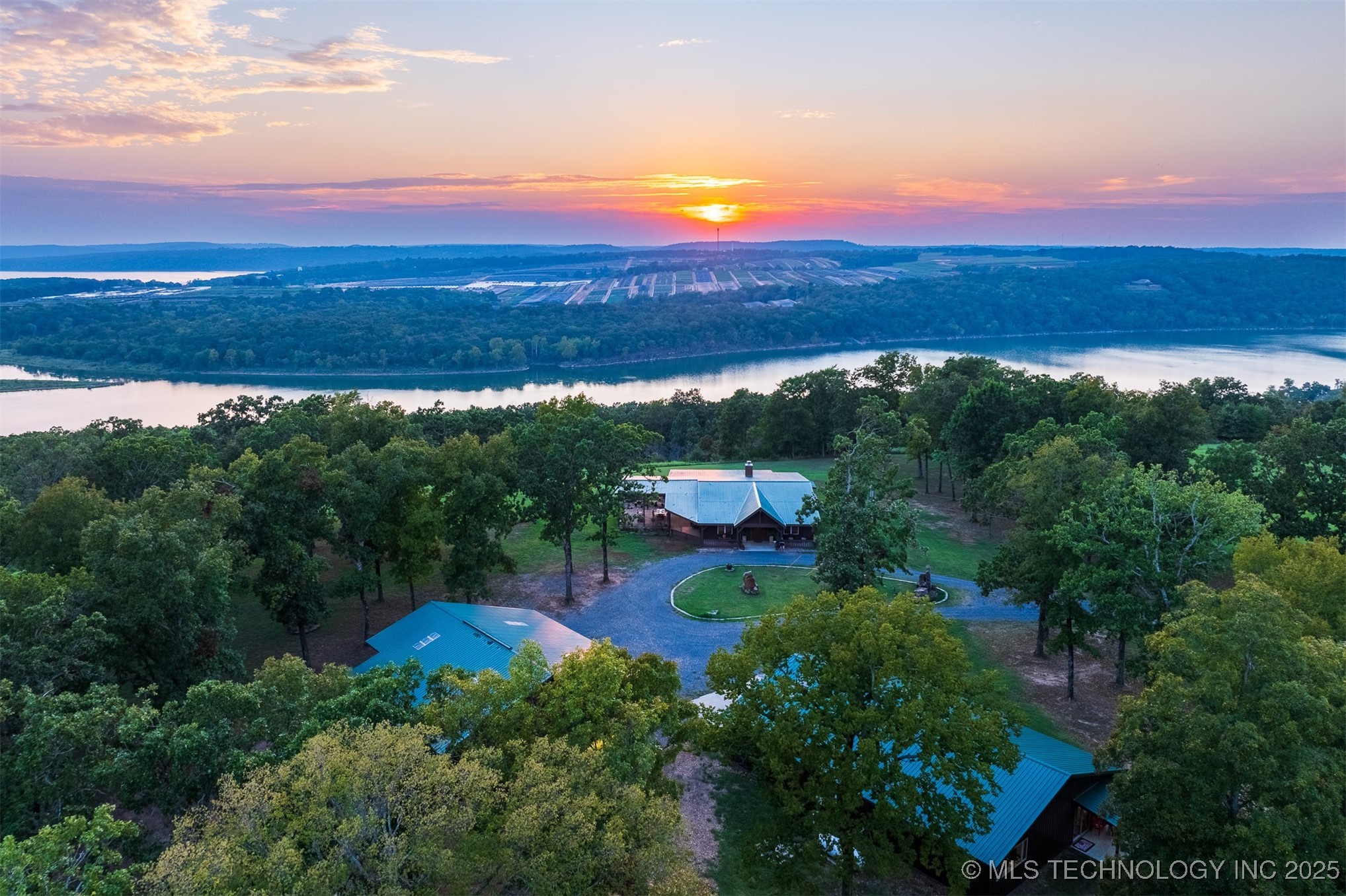 27245 S 565 Road Property Photo 8