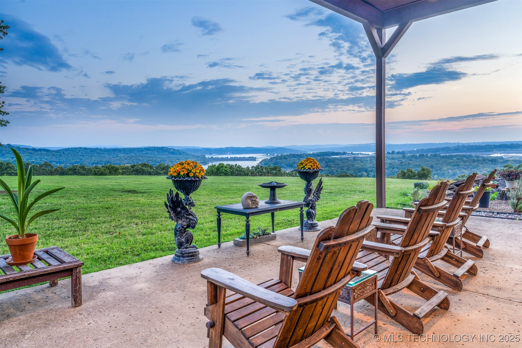 27245 S 565 Road Property Photo 9