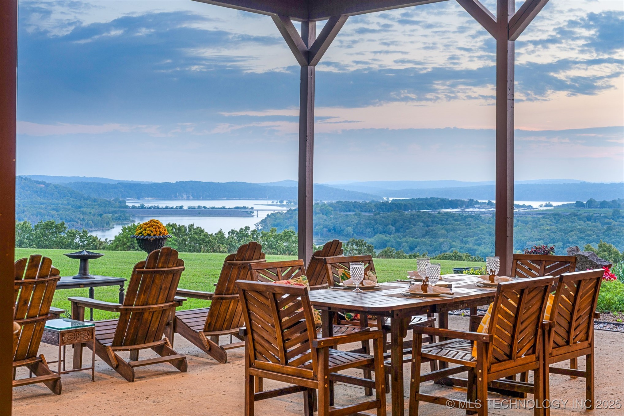 27245 S 565 Road Property Photo 12