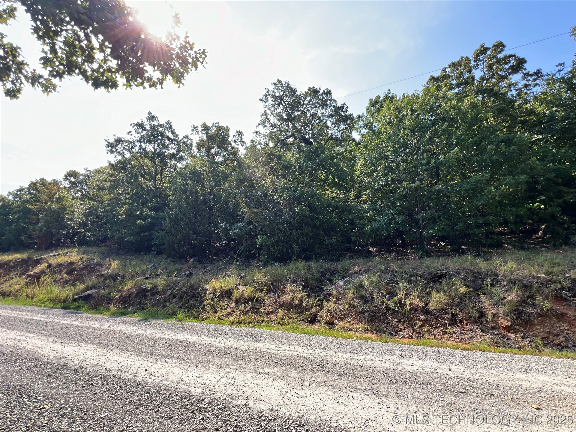 S Riverview Property Photo 5