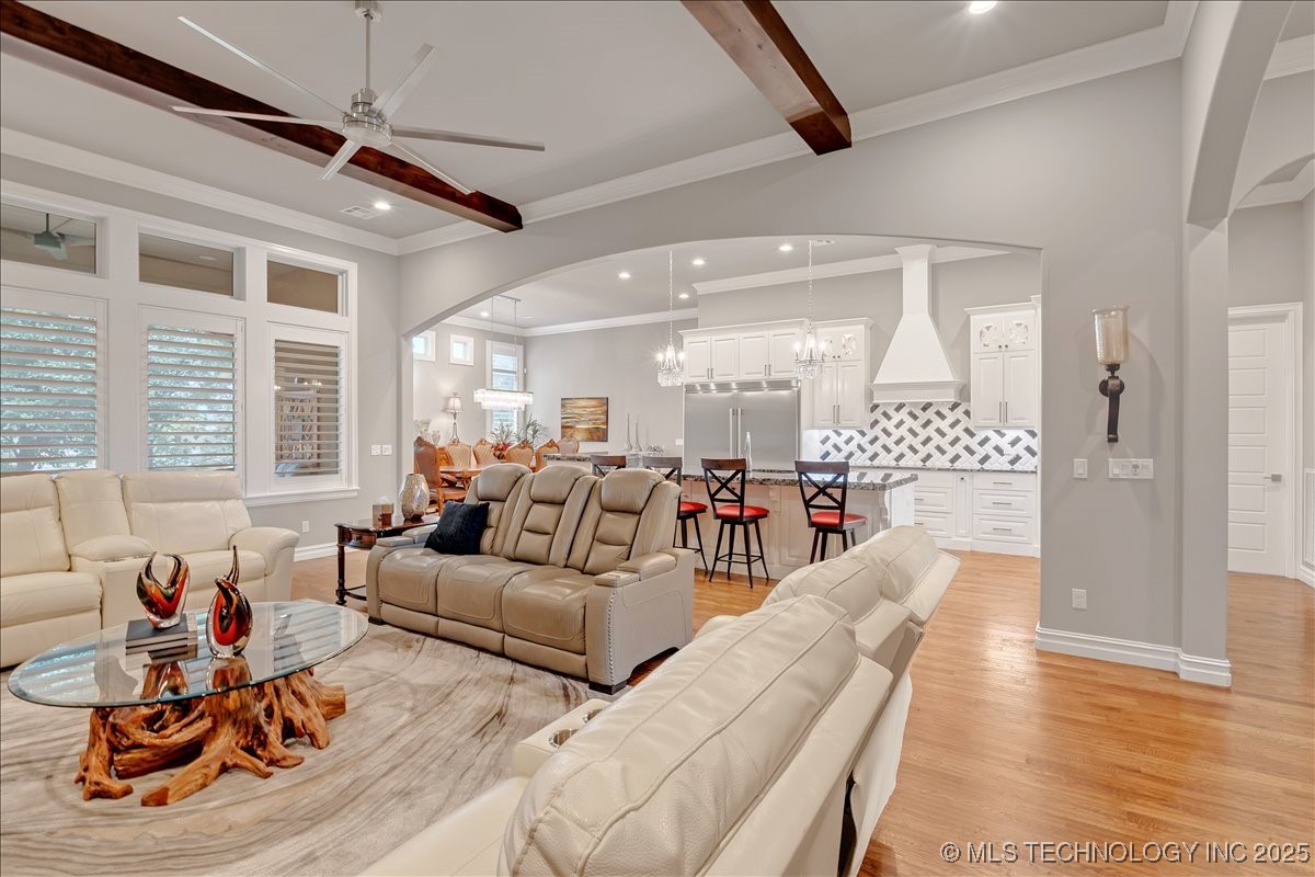 1105 W 84th Street Property Photo 14