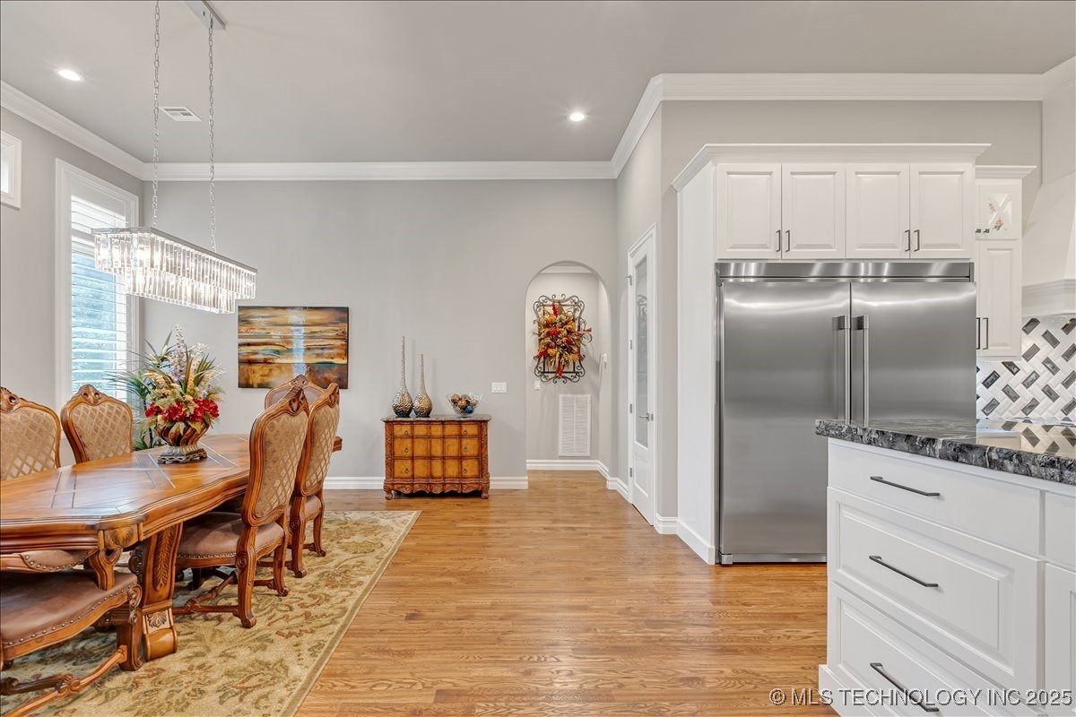 1105 W 84th Street Property Photo 29
