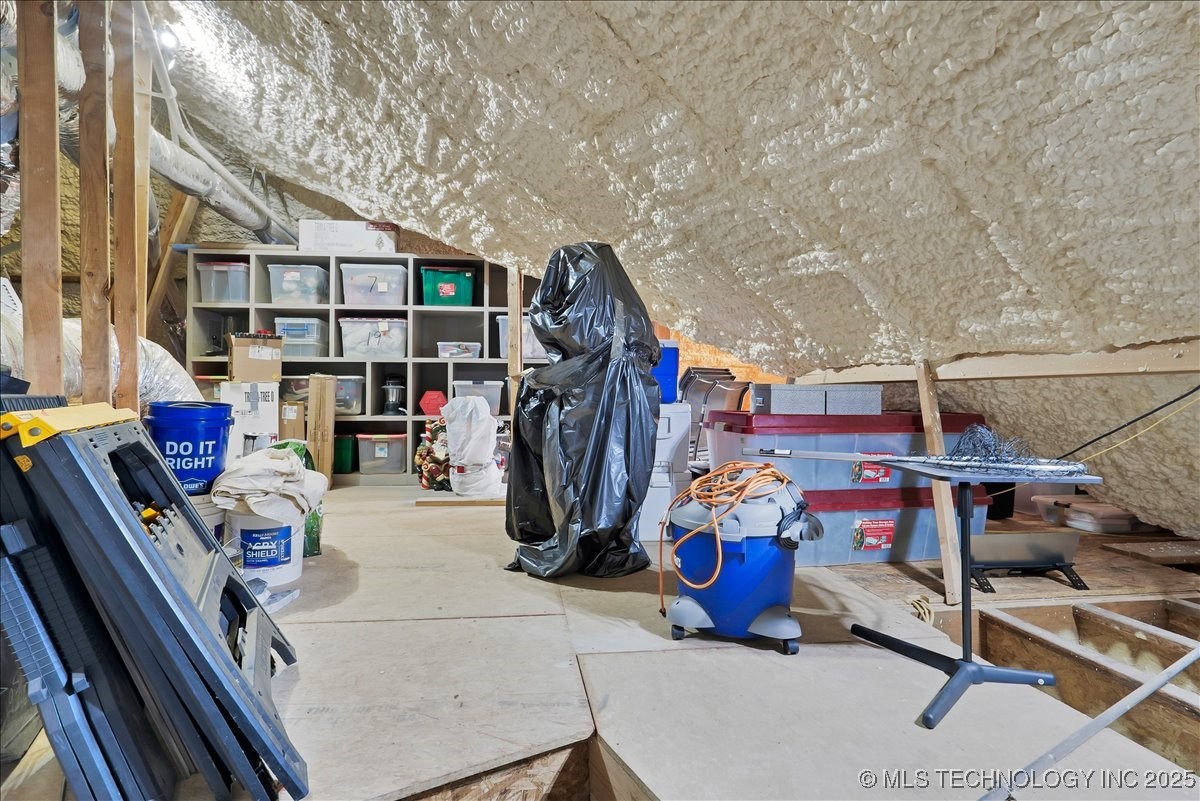 1105 W 84th Street Property Photo 60