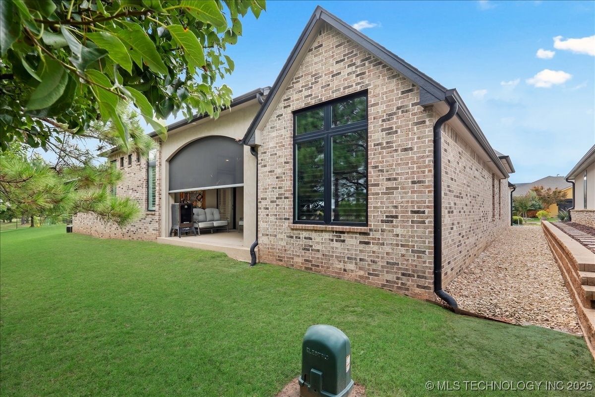 1105 W 84th Street Property Photo 65