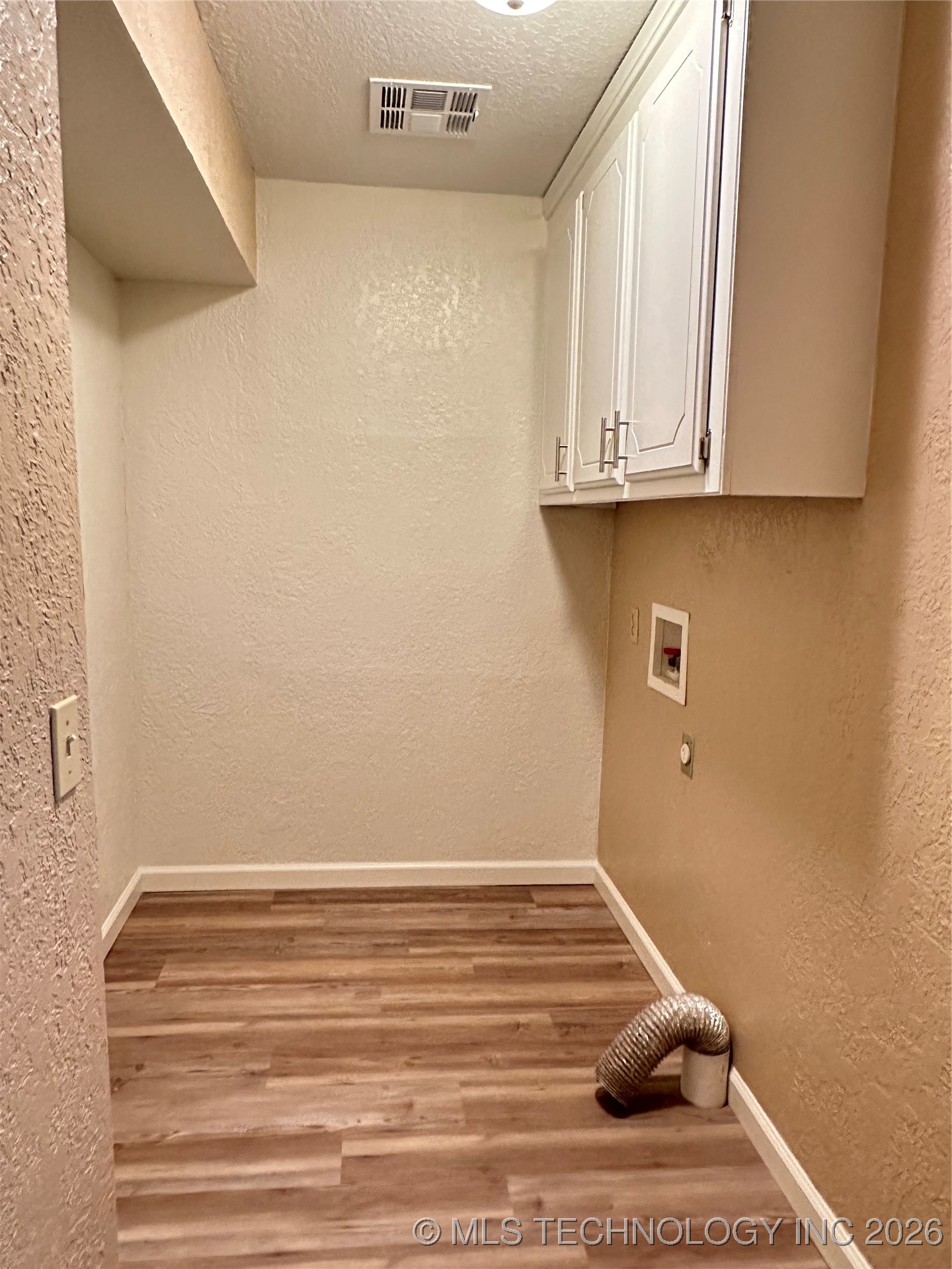 129 W Tahlequah Property Photo 20