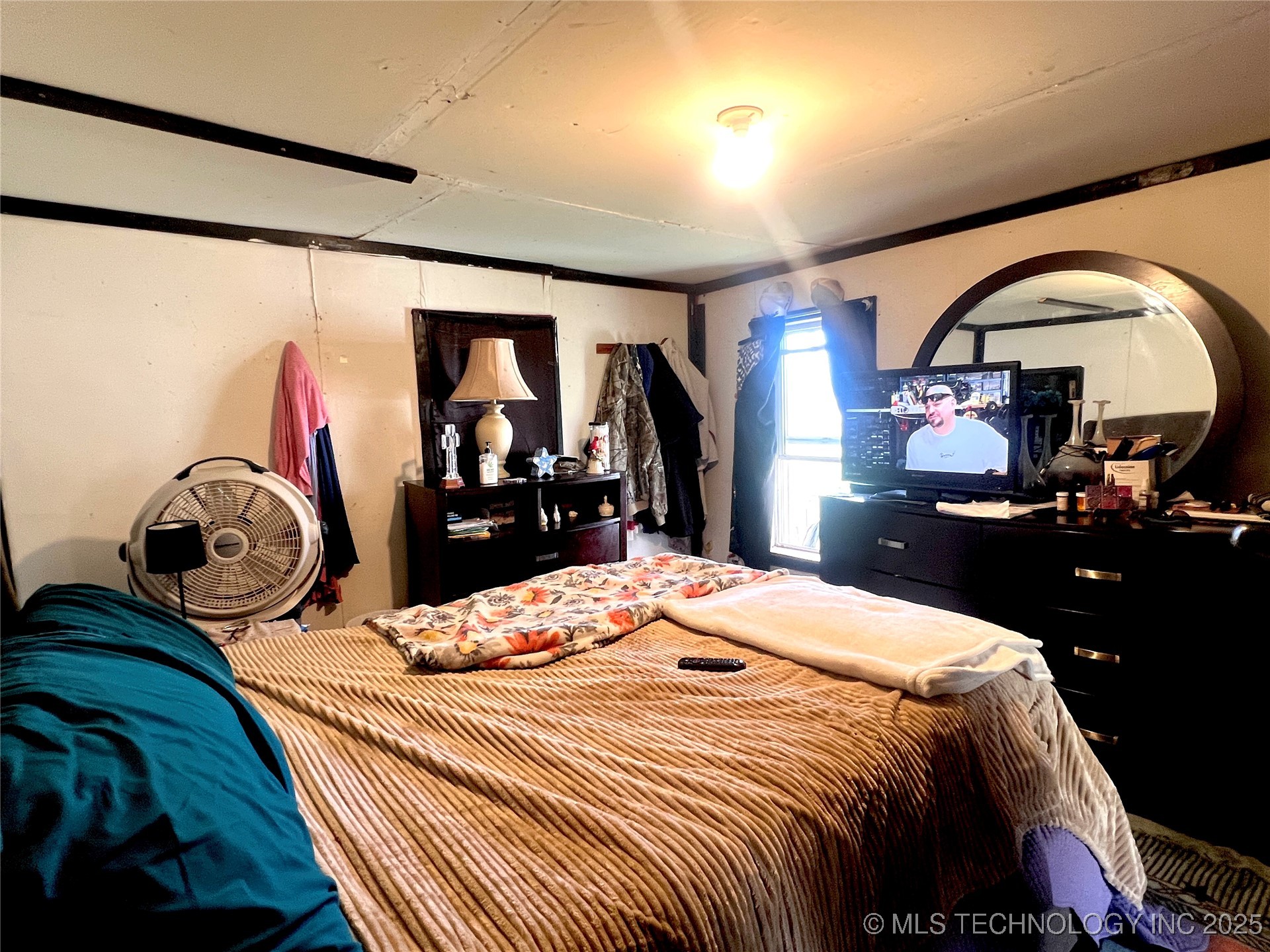 31 W 8th Street Property Photo 14