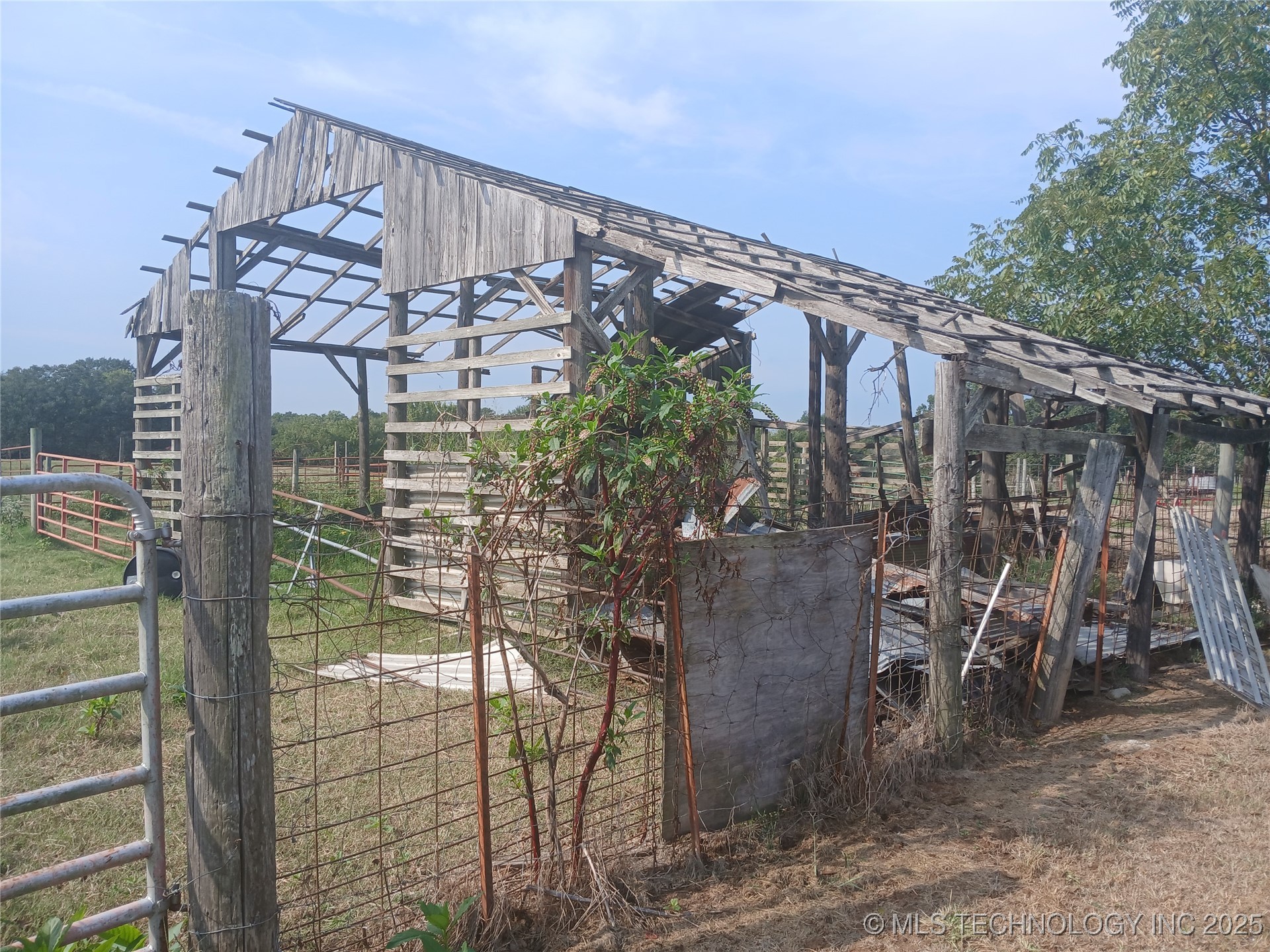 20449 E Cass Road Property Photo 17