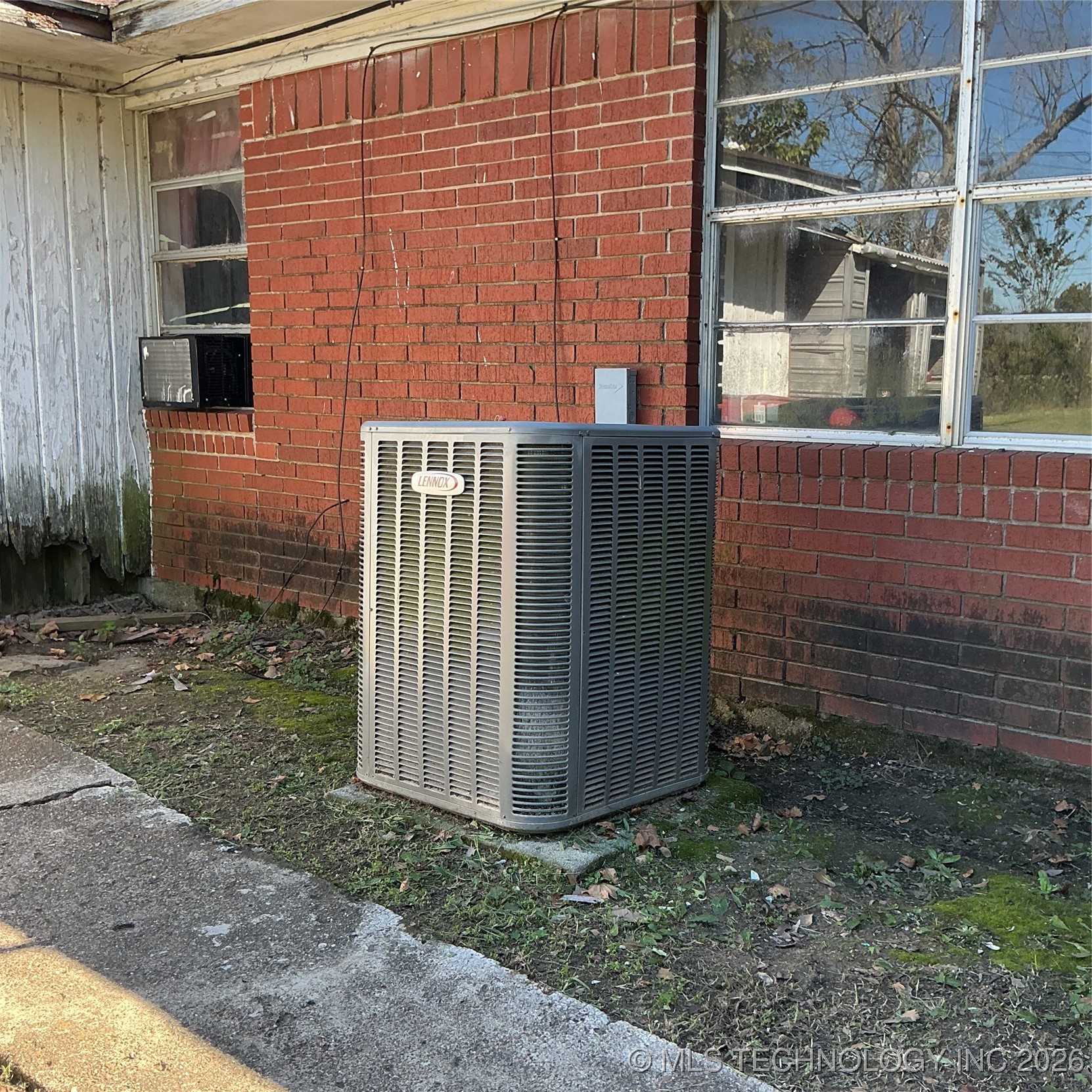 101 Sw Hayes Street Property Photo 2