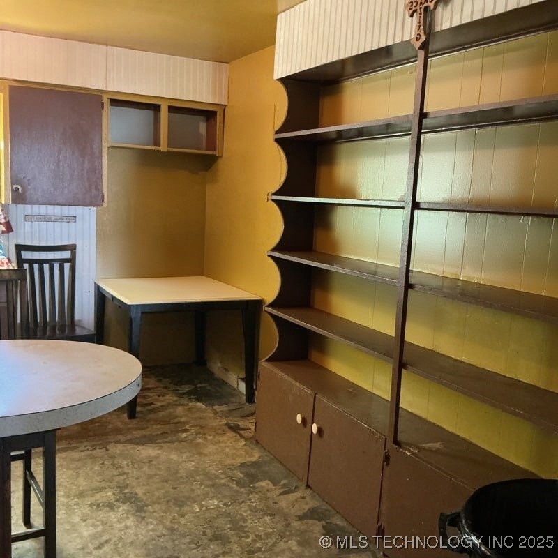 101 Sw Hayes Street Property Photo 8