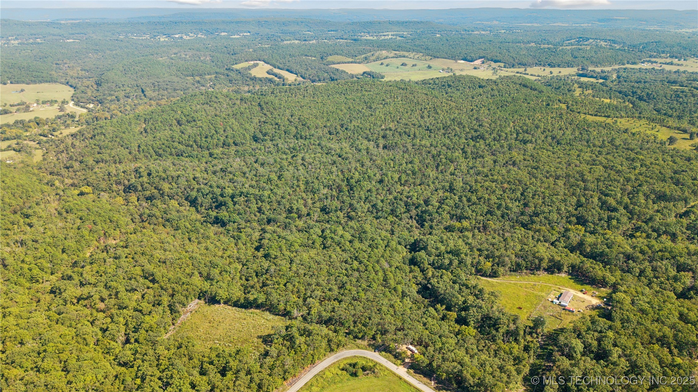 473438 E 790 Road Property Photo 3