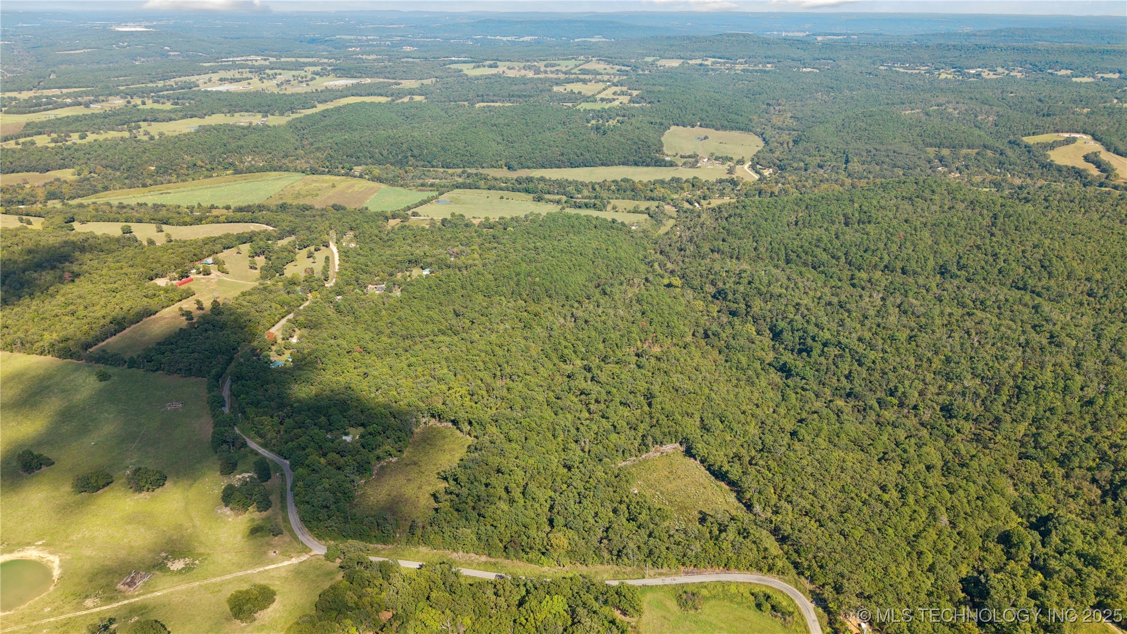 473438 E 790 Road Property Photo 4