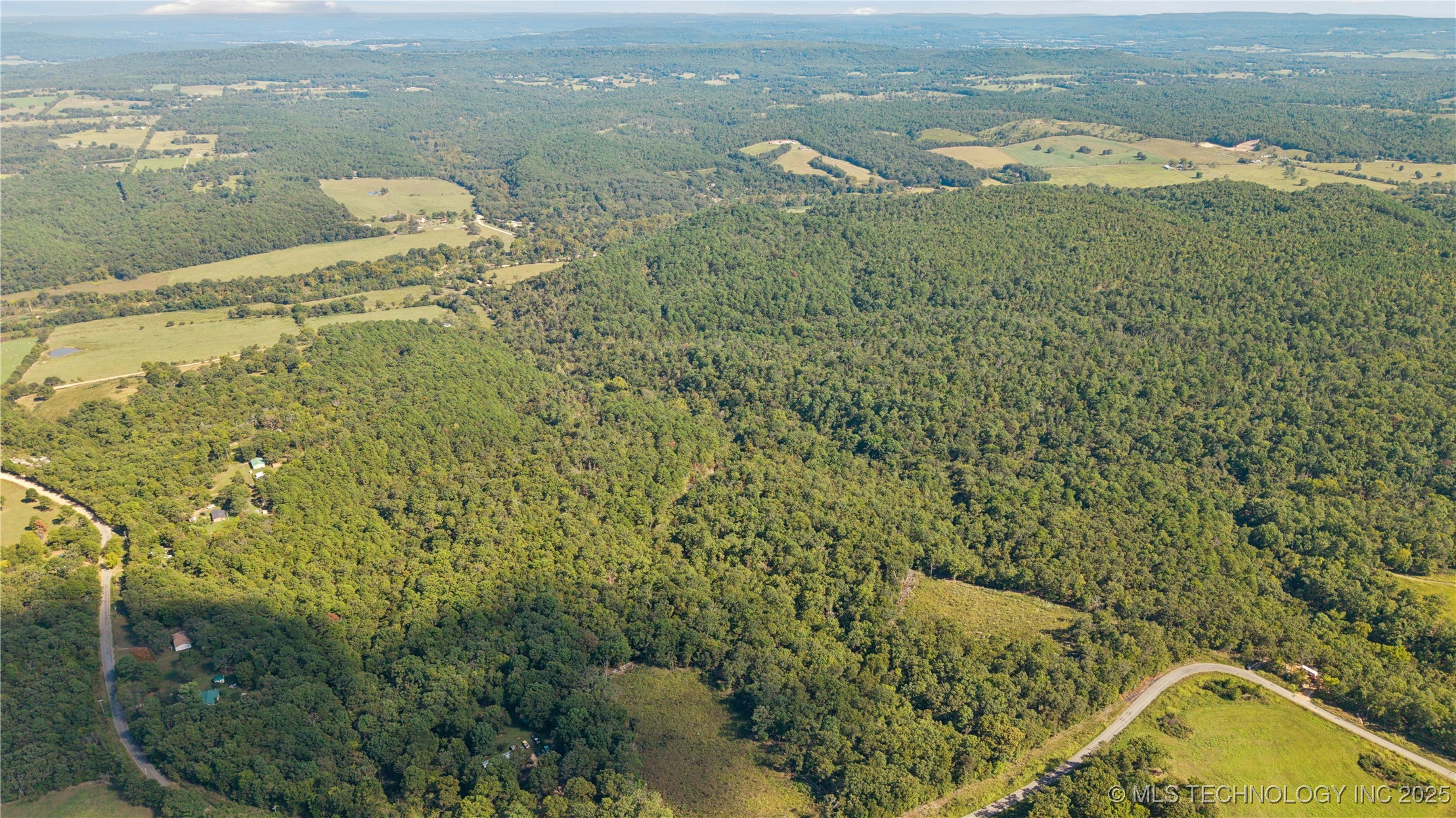 473438 E 790 Road Property Photo 5