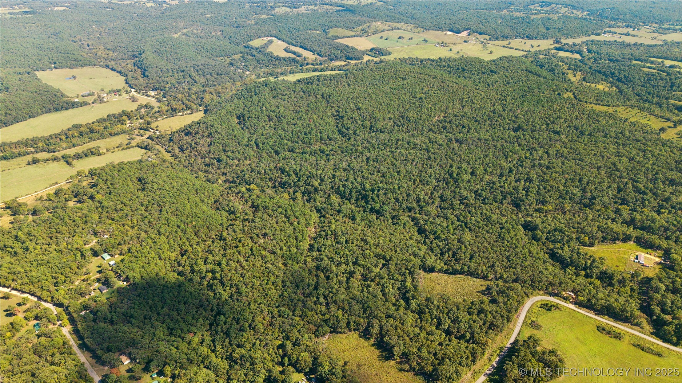 473438 E 790 Road Property Photo 7