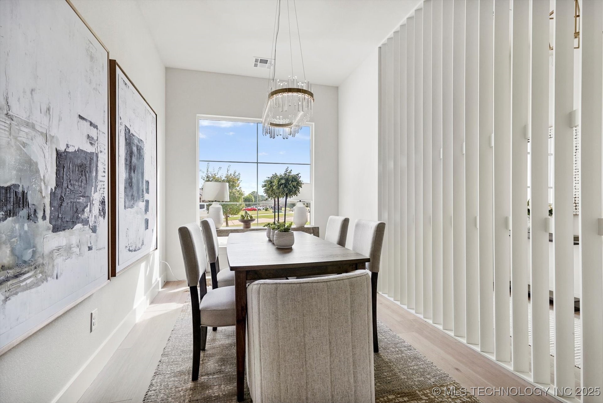 7927 E 26th Place Property Photo 3