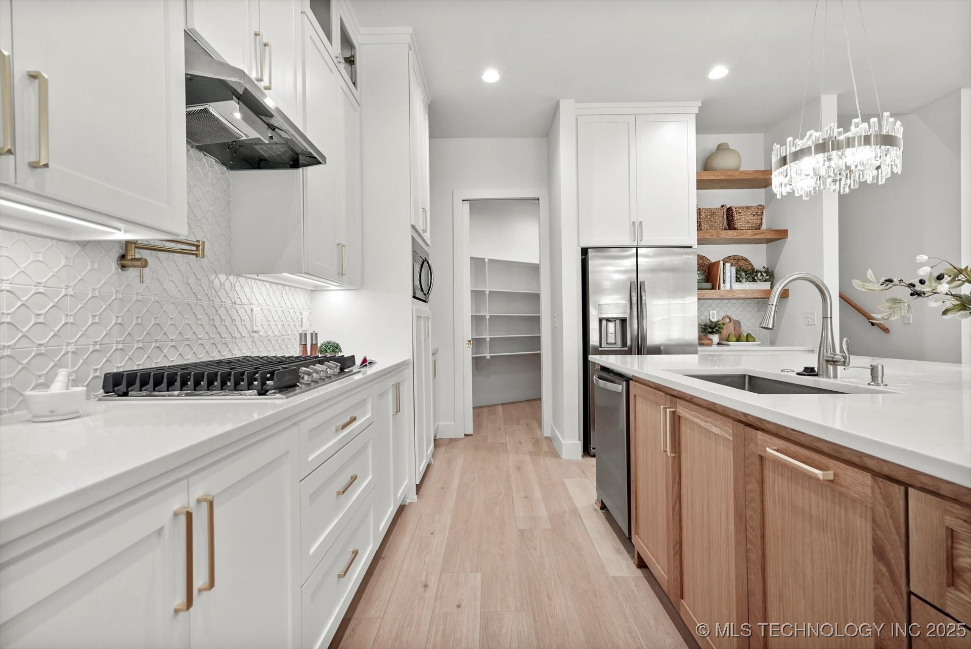 7927 E 26th Place Property Photo 8