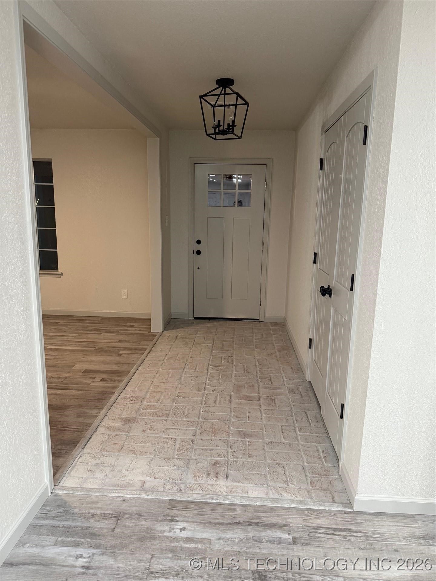 1314 Jordan Lane Property Photo 7