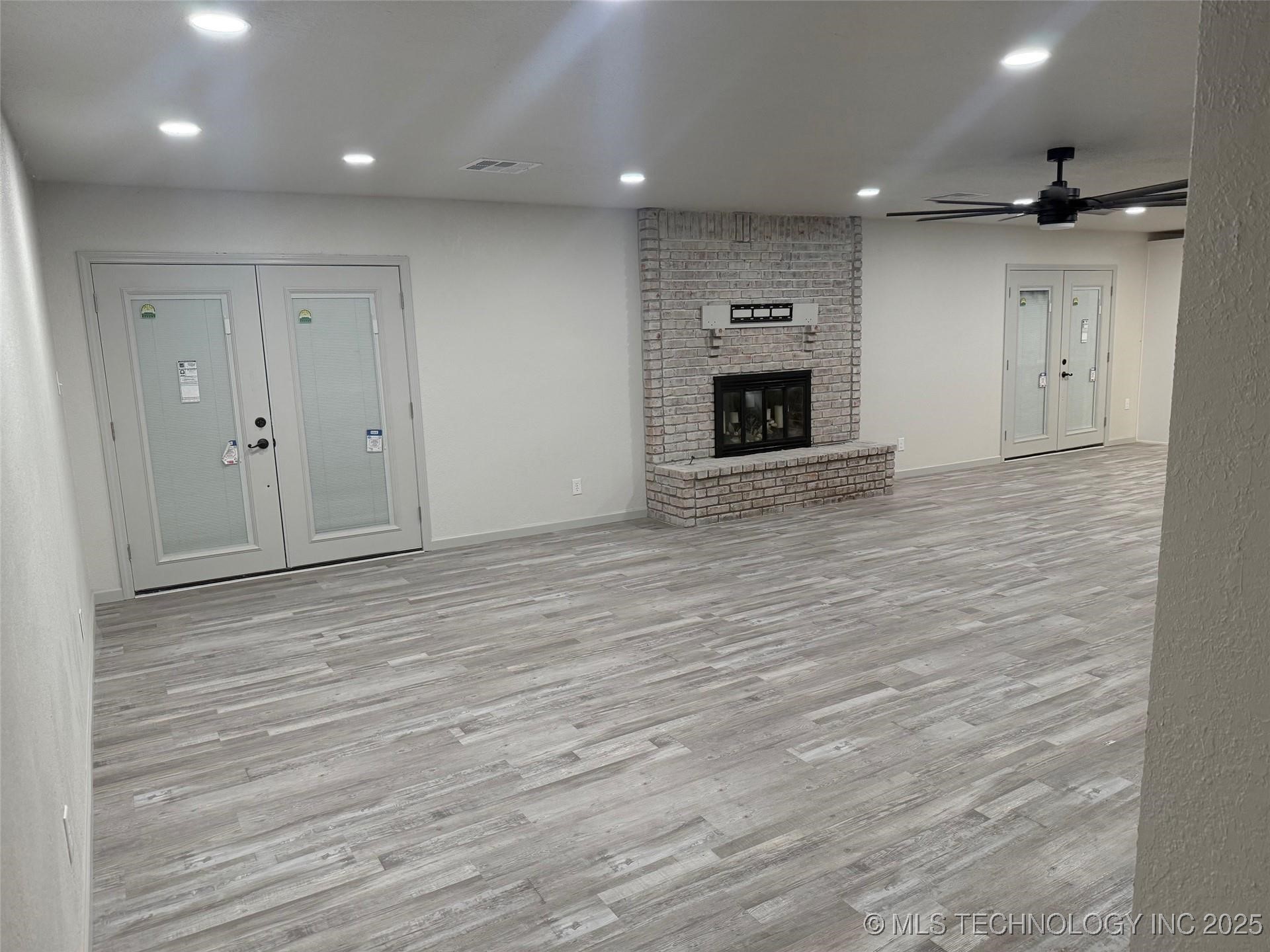 1314 Jordan Lane Property Photo 9