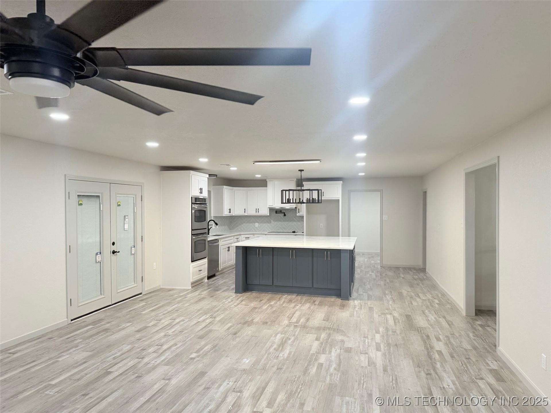 1314 Jordan Lane Property Photo 12