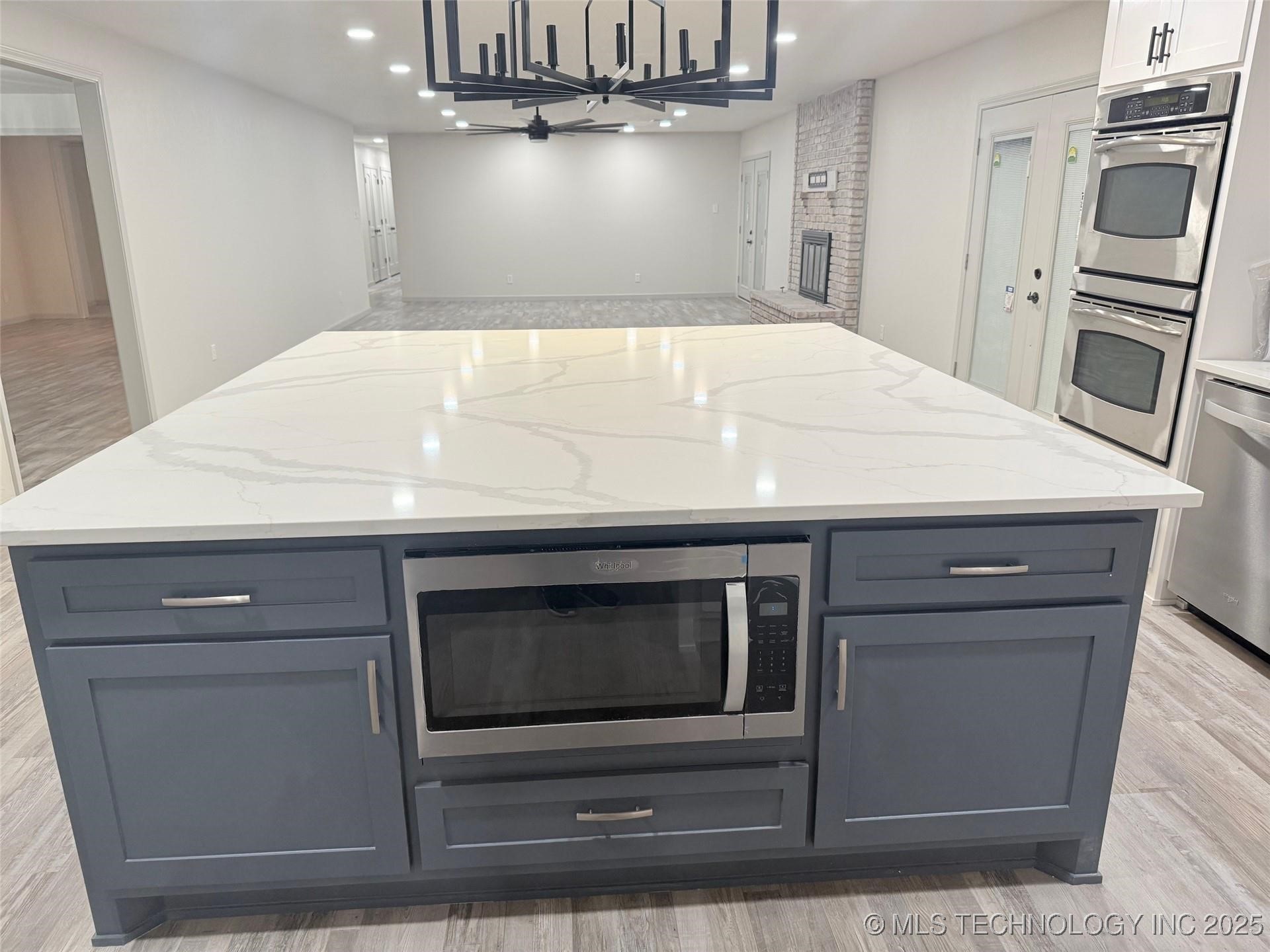 1314 Jordan Lane Property Photo 14