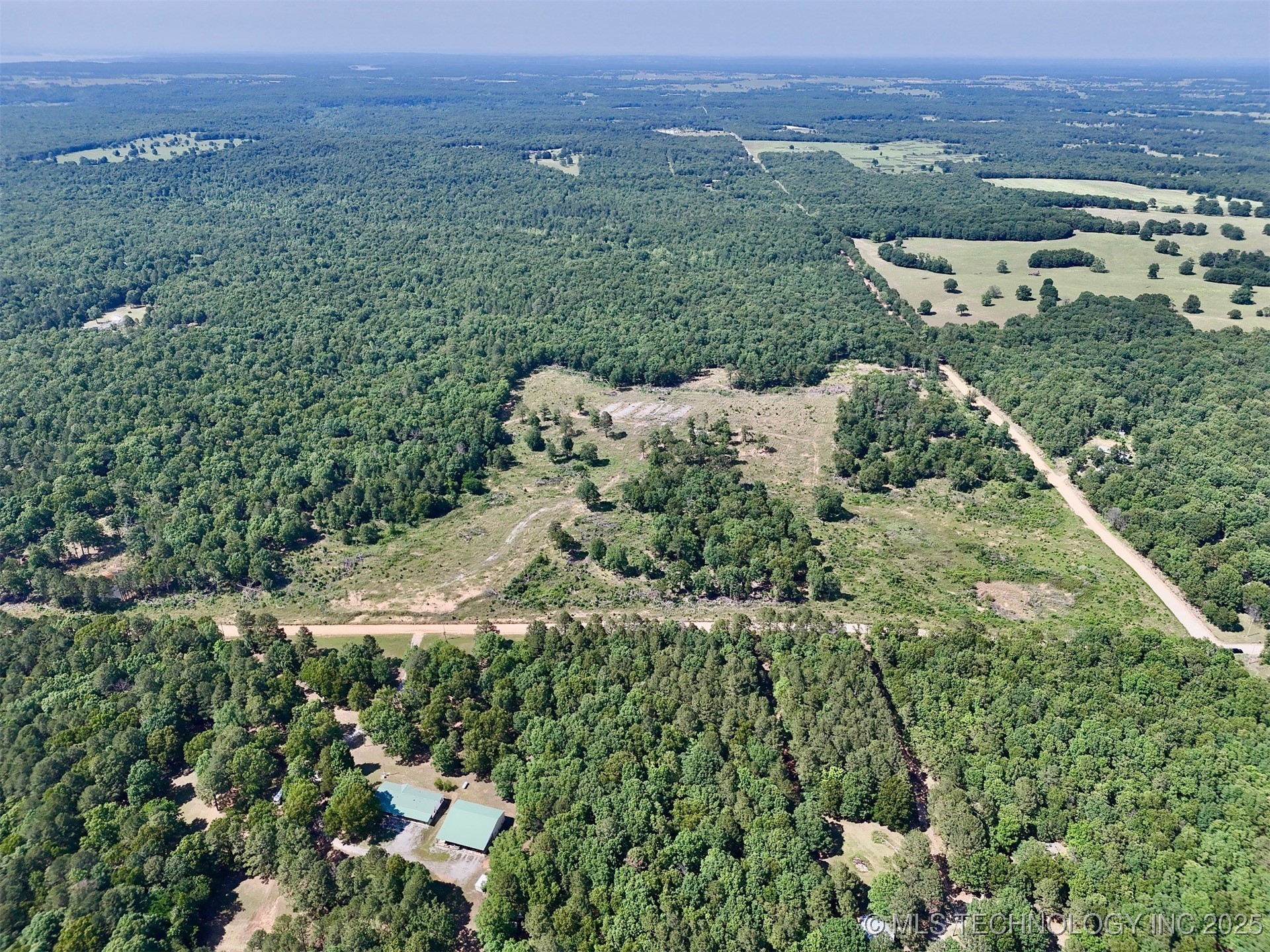 10761 E 590 Road Property Photo 4