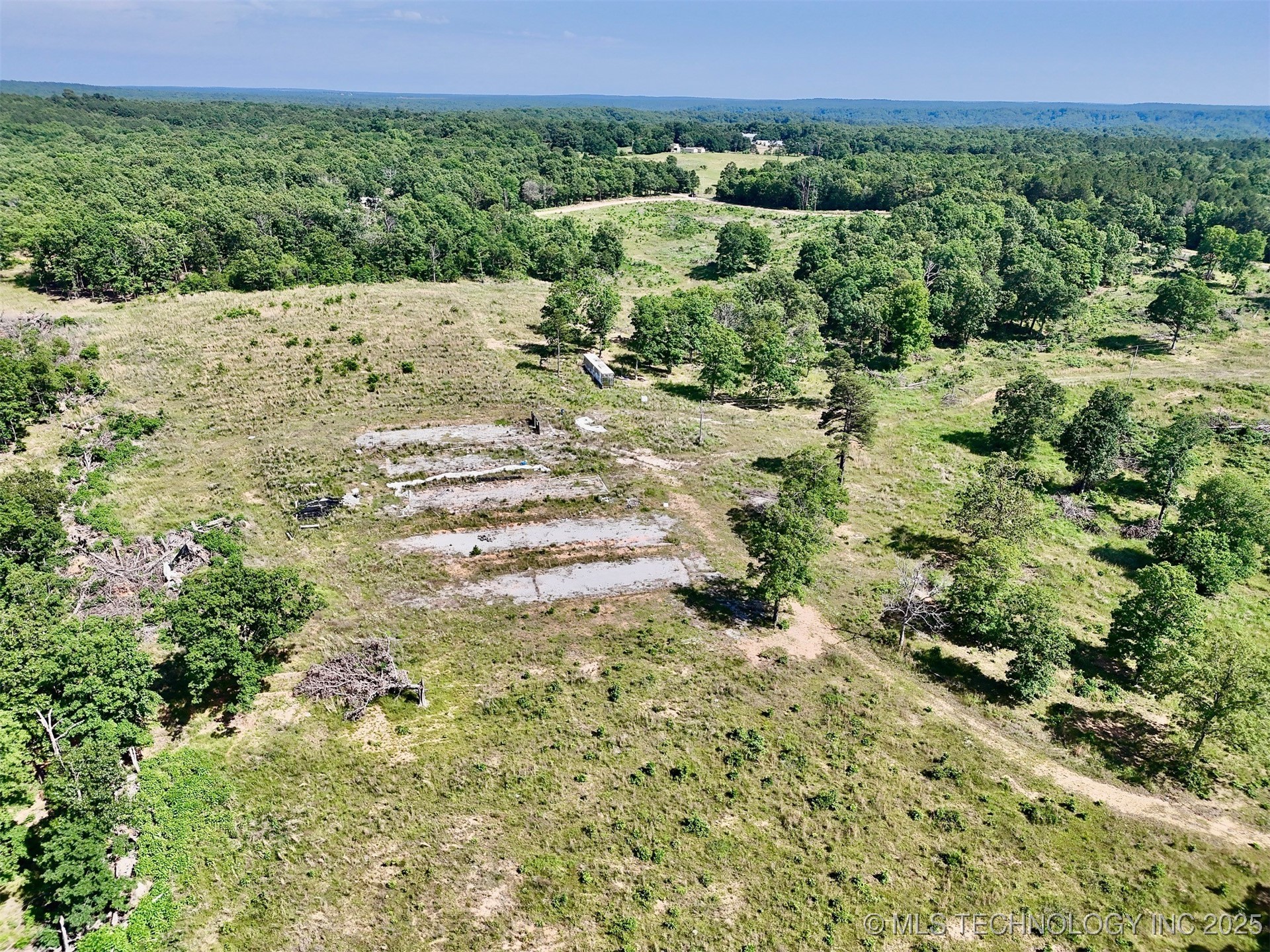 10761 E 590 Road Property Photo 6