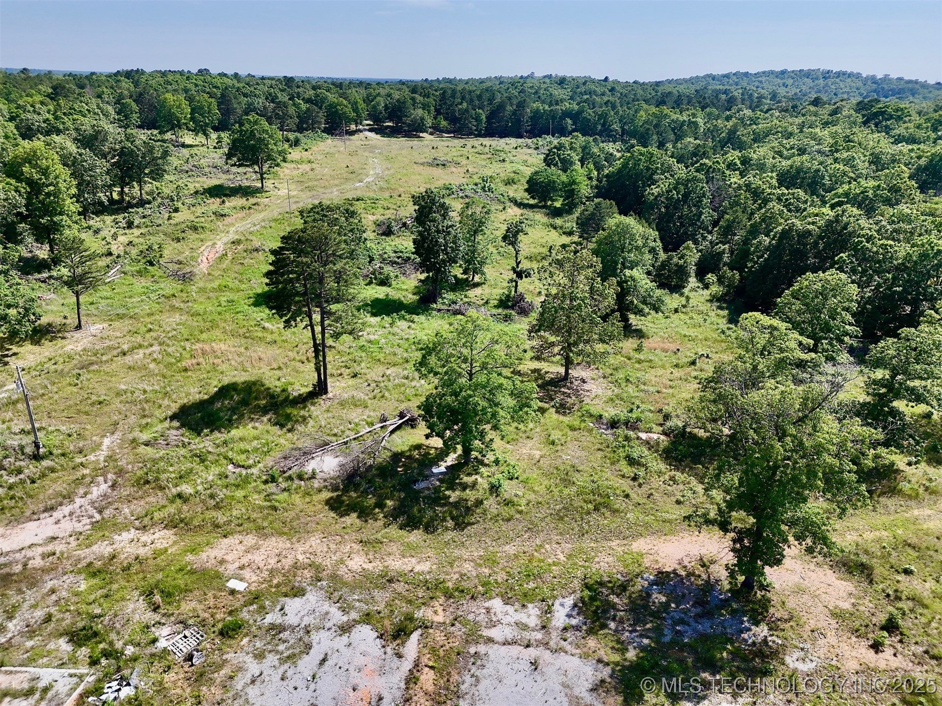 10761 E 590 Road Property Photo 8