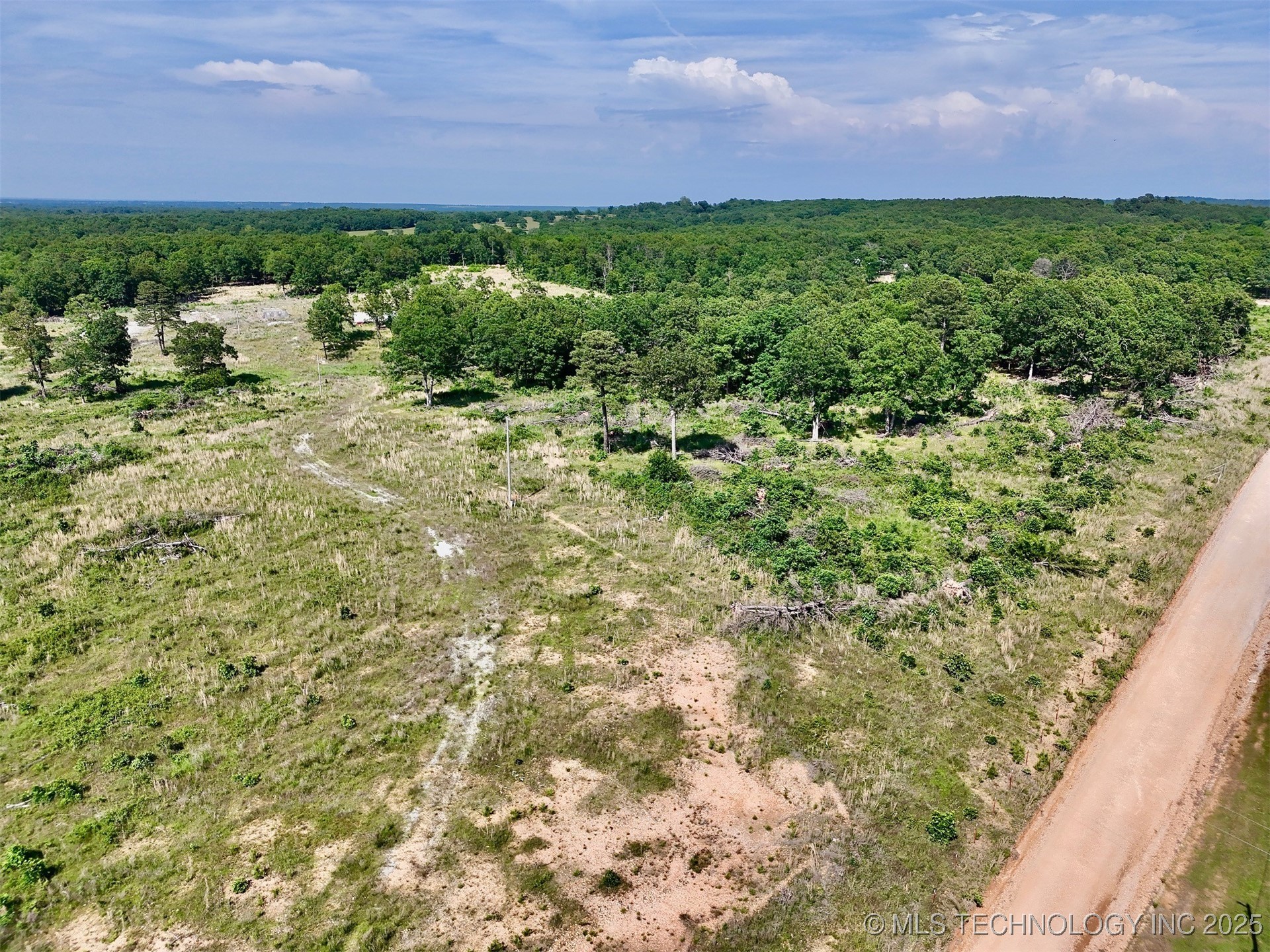 10761 E 590 Road Property Photo 18