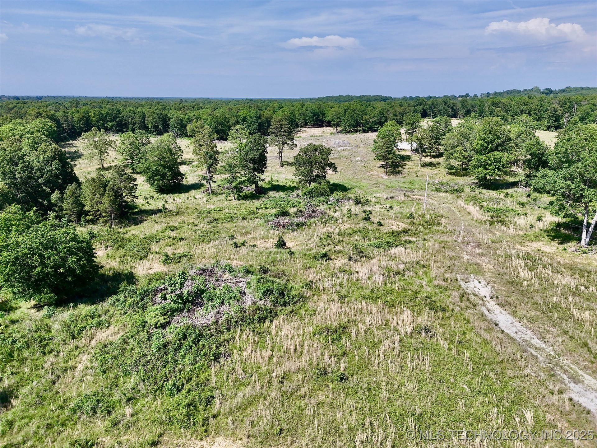 10761 E 590 Road Property Photo 20