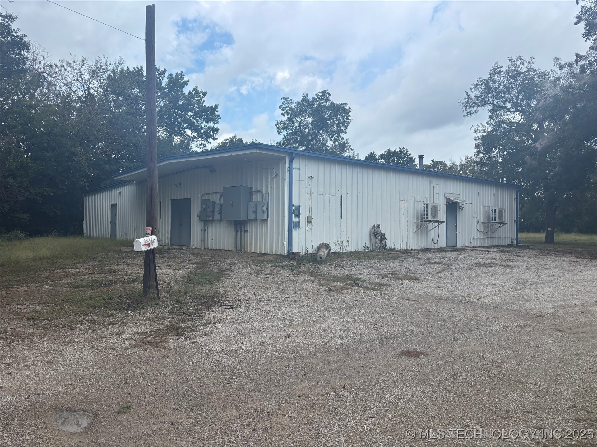 709 E 4th Street Property Photo 1