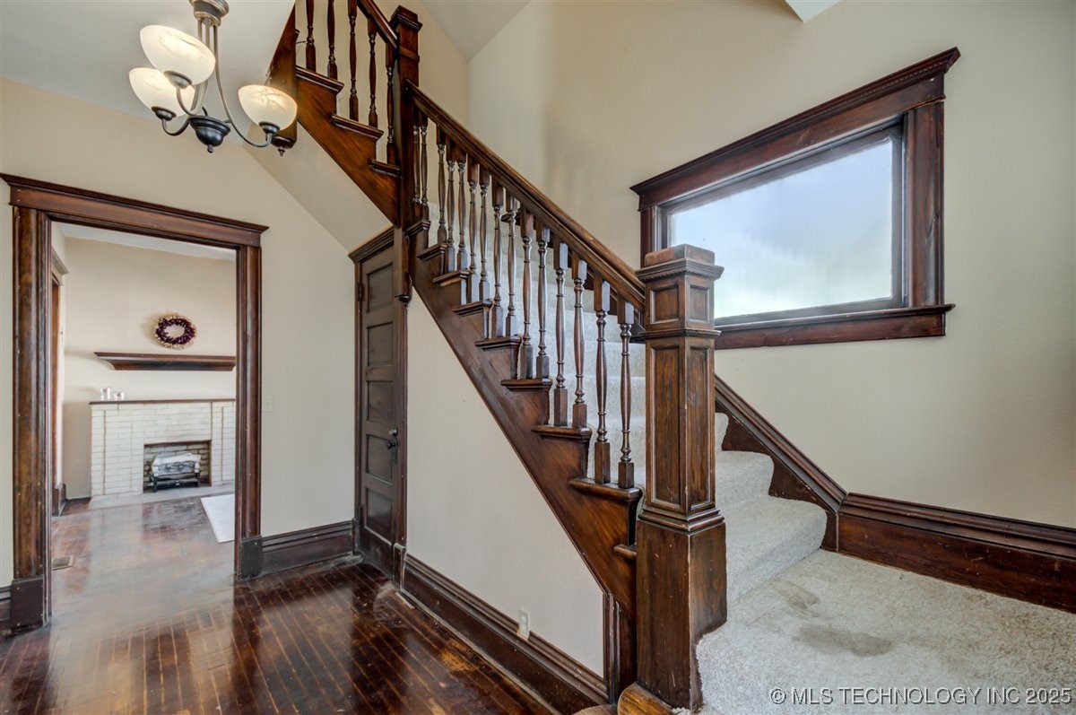 110 S Hickory Street Property Photo 4