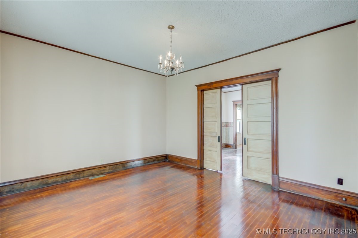 110 S Hickory Street Property Photo 7