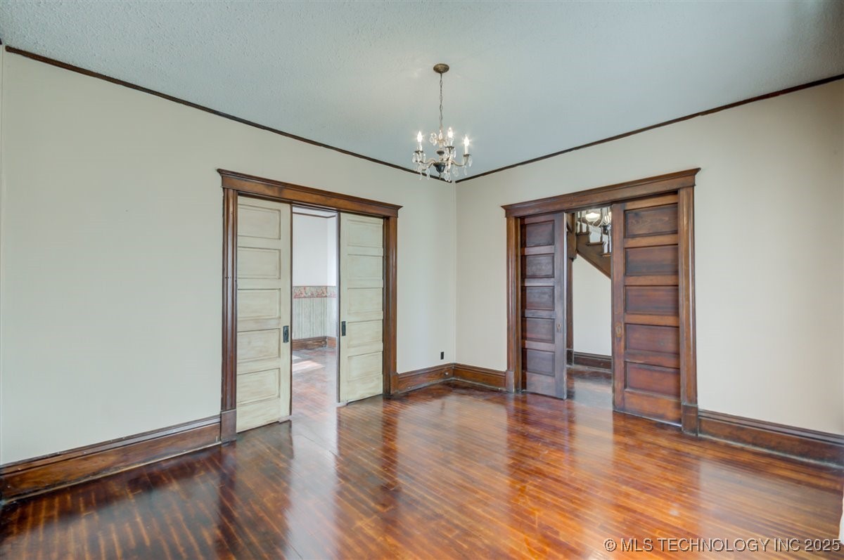 110 S Hickory Street Property Photo 8