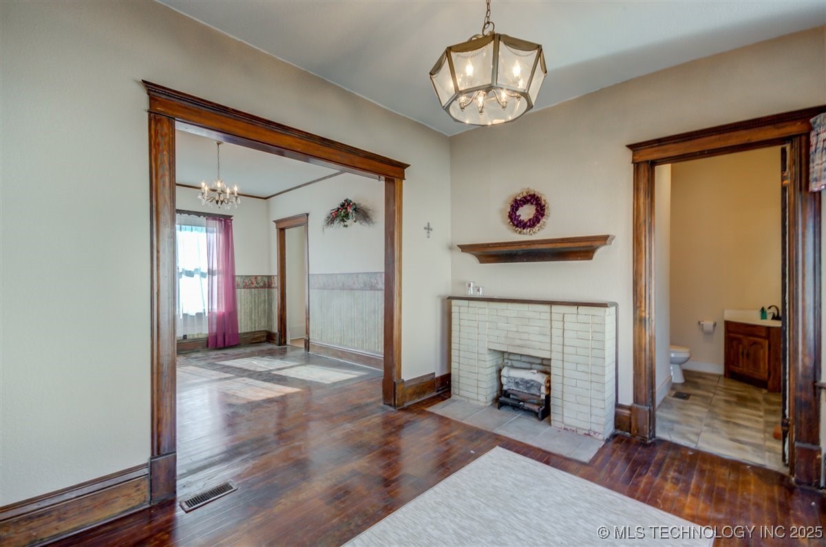 110 S Hickory Street Property Photo 13