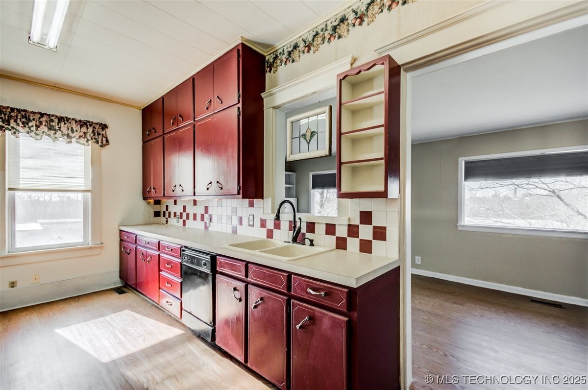 110 S Hickory Street Property Photo 18