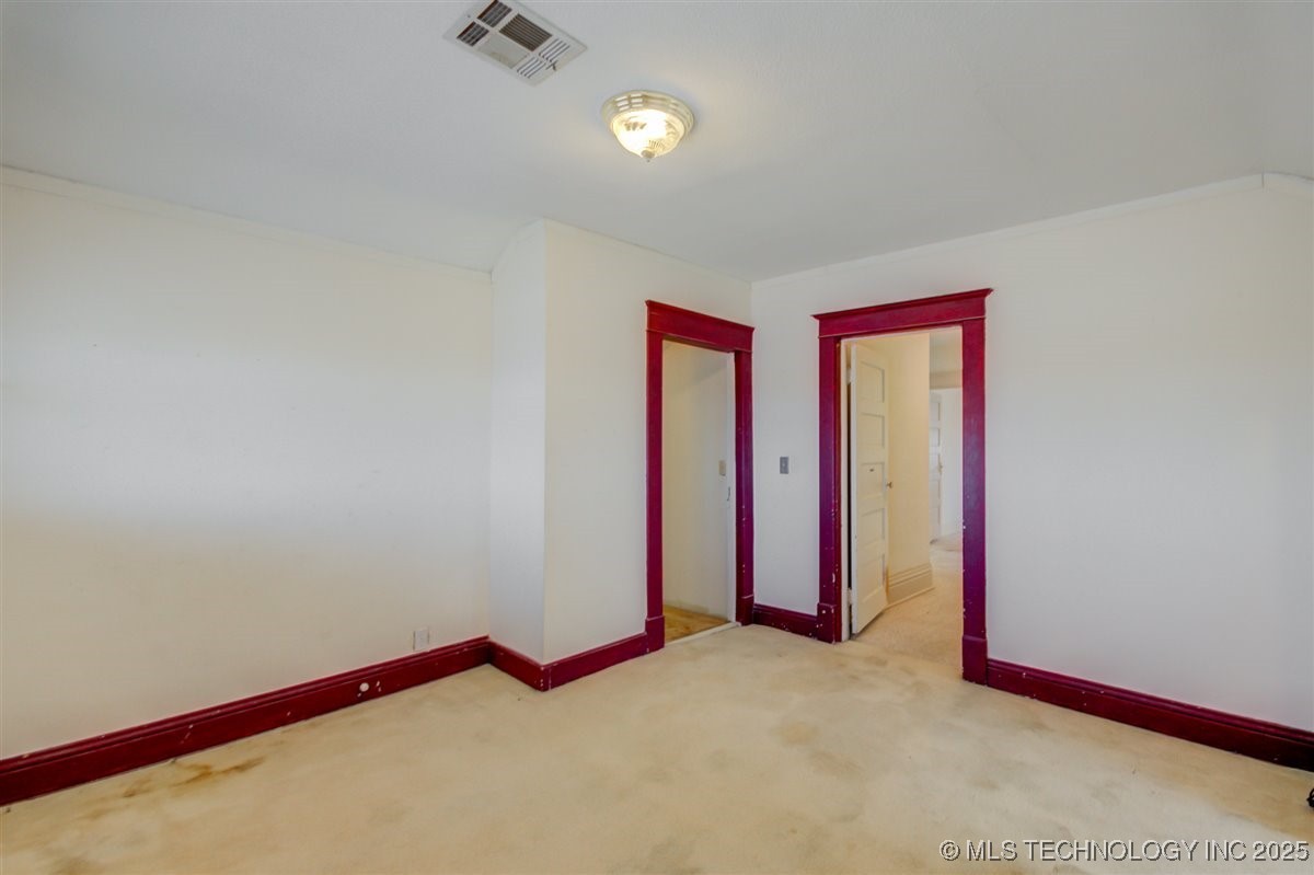 110 S Hickory Street Property Photo 23