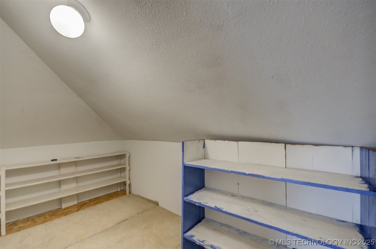 110 S Hickory Street Property Photo 24