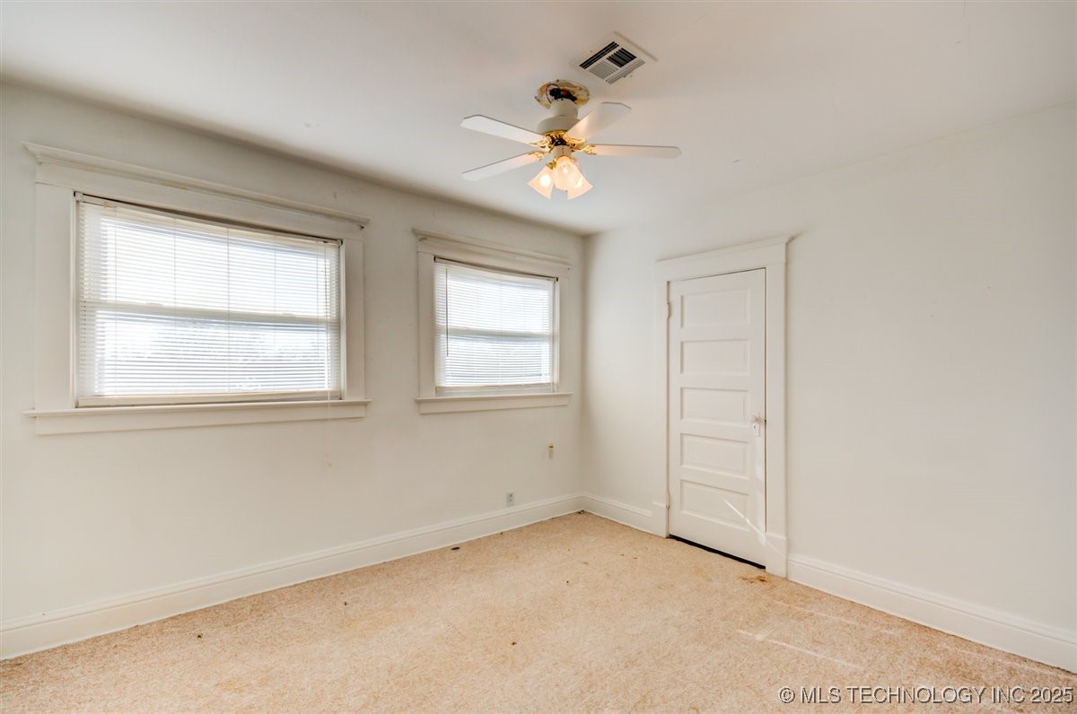 110 S Hickory Street Property Photo 25